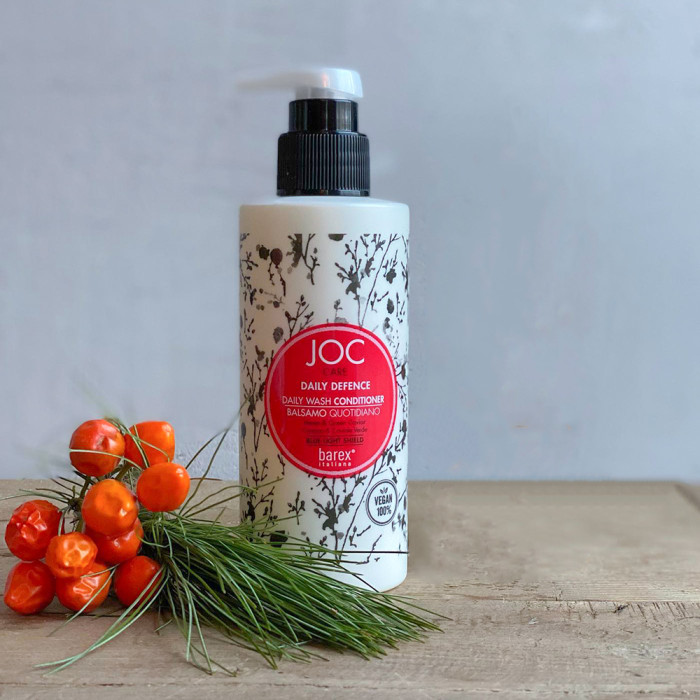 Кондиционер ежедневный с экстрактом конопли и зеленой икрой Barex Italiana Joc Care Daily Defence Daily Wash Conditioner