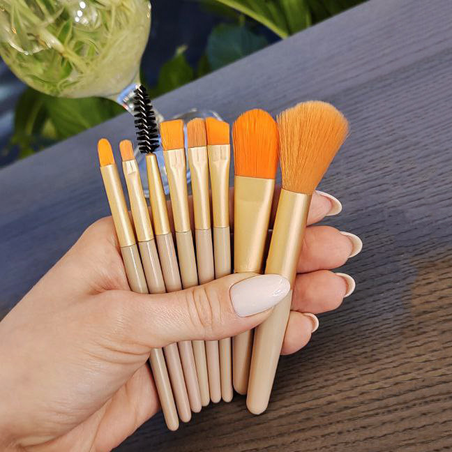 Набор кистей для макияжа путешественница Traveler makeup brush set