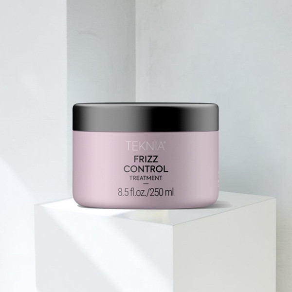 Дисциплинирующая маска для непослушных или вьющихся волос Lakme Teknia Frizz Control Protector