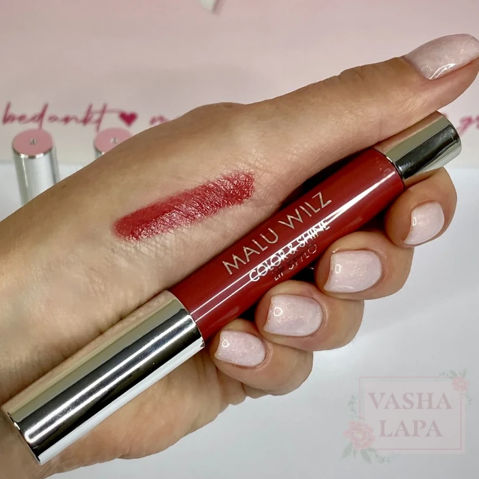 Зволожуюча помада для губ Malu Wilz Color & Shine Lip Stylo