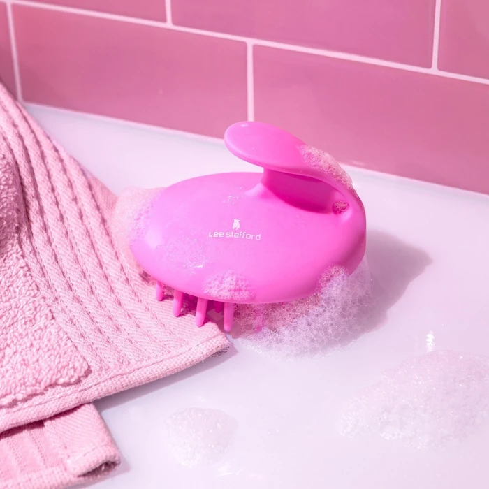 Массажная щетка для мытья головы Lee Stafford Shampoo Massage Brush