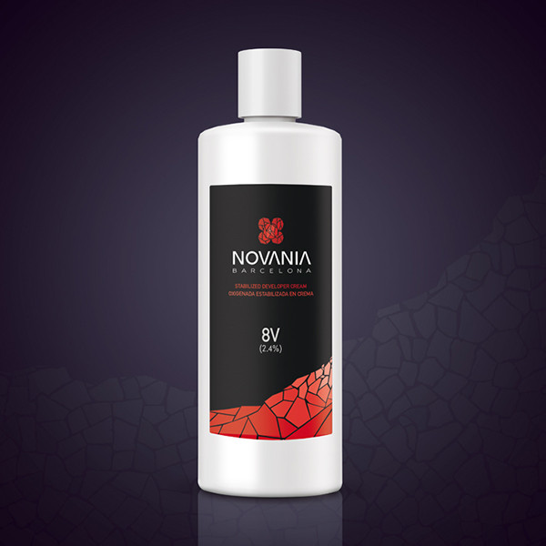 Крем-активатор Novania Barcelona Stabilized Developer Cream 8vol 2,4%