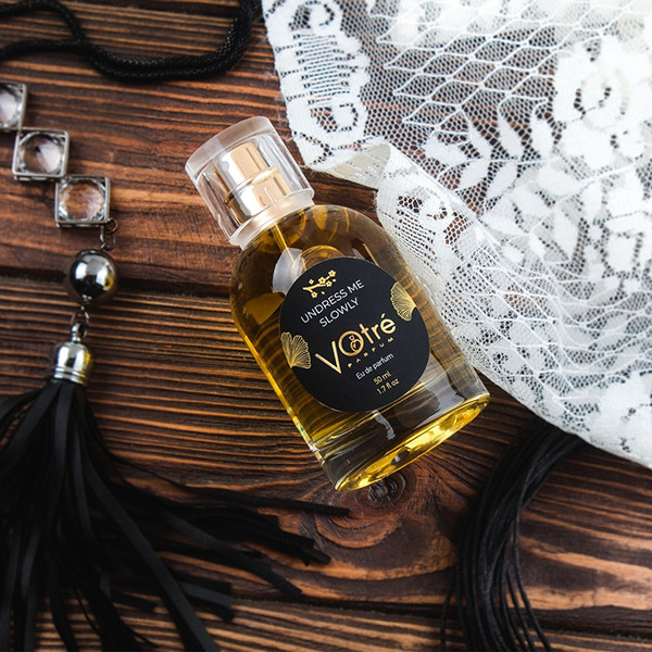 Votre Parfum Undress me slowly (Раздень меня медленно)