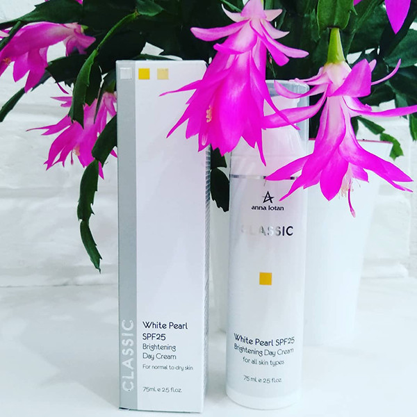 Солнцезащитный дневной крем "Белая жемчужина" Anna Lotan Classic White Pearl Protective Day Cream SPF 25