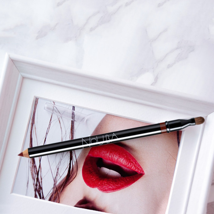 Косметический карандаш для губ с кисточкой Nouba Lip Pencil With Brush Con Pennello