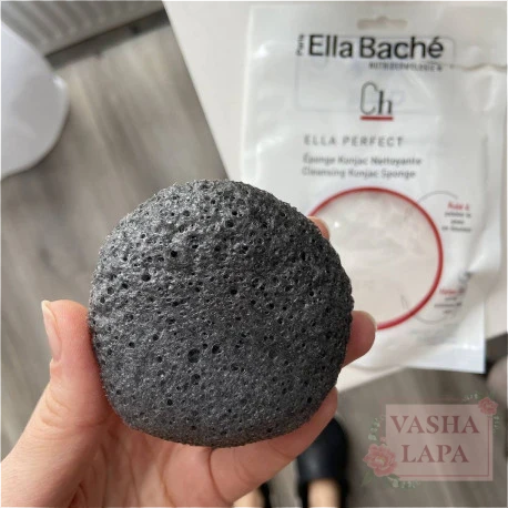 Очищающий спонж Конняку с бамбуковым углем Ella Bache Cleansing Konjac Sponge